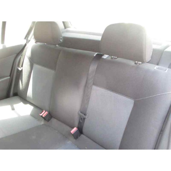 opel astra h berlina del año 2005