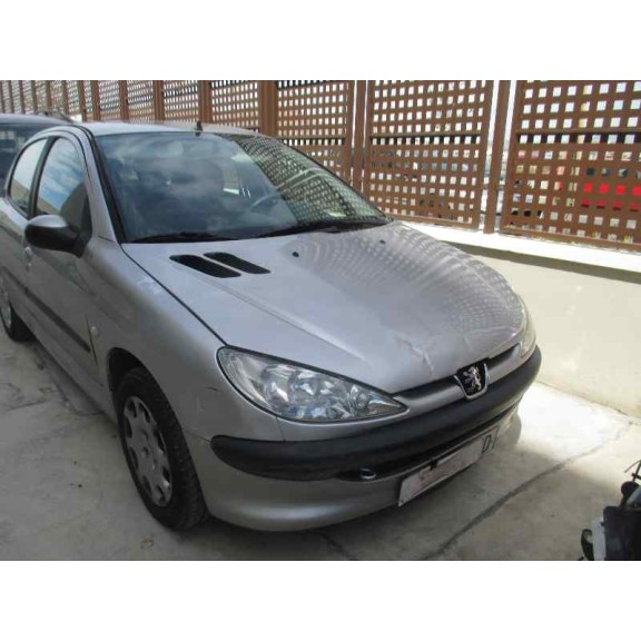 peugeot 206 berlina del año 2004