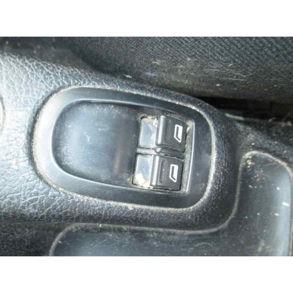 peugeot 206 berlina del año 2004