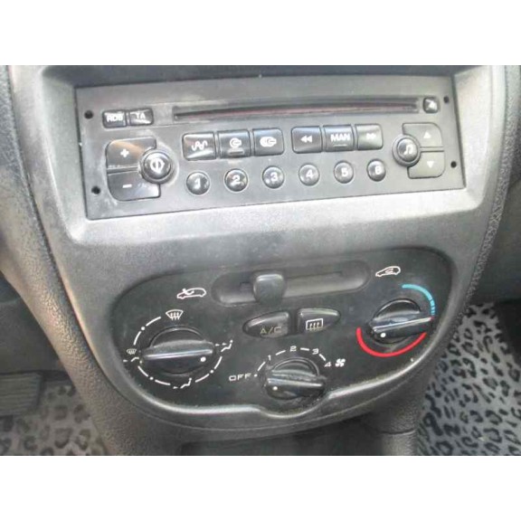 peugeot 206 berlina del año 2004