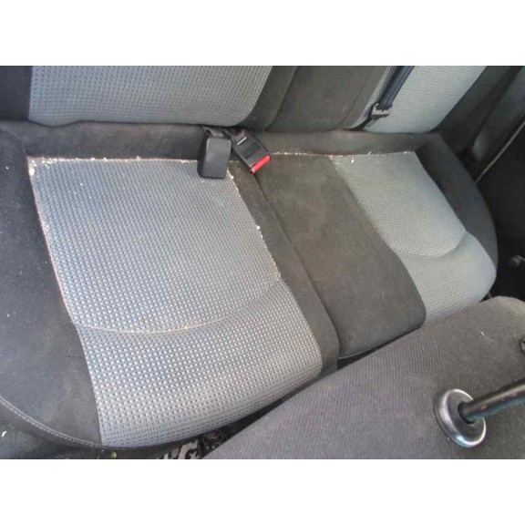 peugeot 206 berlina del año 2004