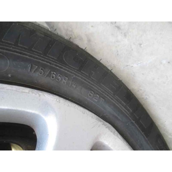 peugeot 206 berlina del año 2004