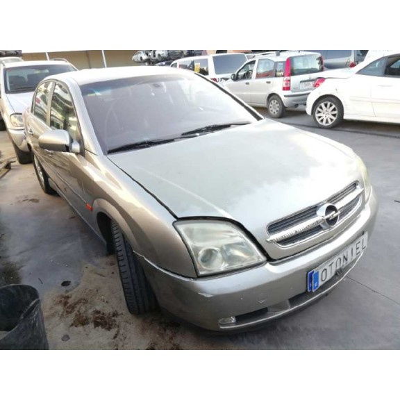 opel vectra c berlina del año 2002