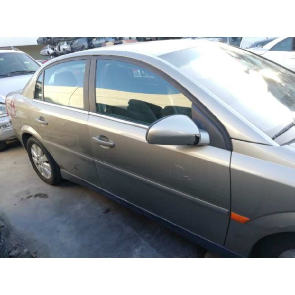 opel vectra c berlina del año 2002