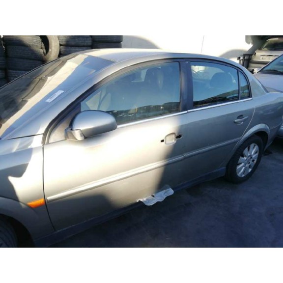 opel vectra c berlina del año 2002