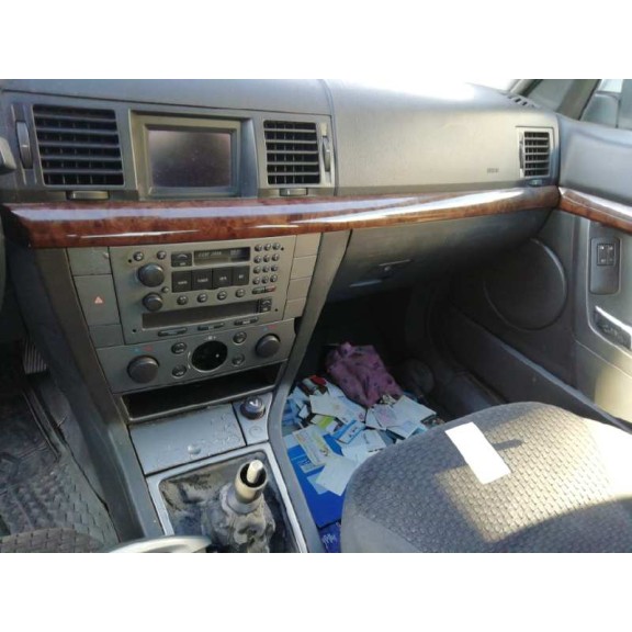 opel vectra c berlina del año 2002