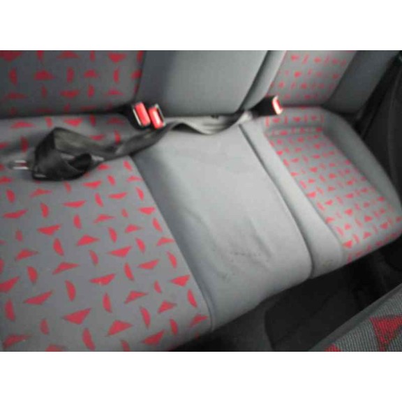 seat cordoba berlina (6k2) del año 2001