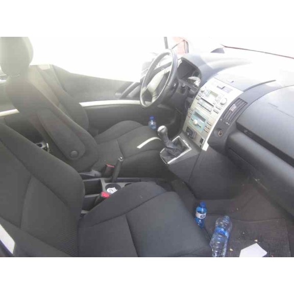 toyota corolla verso (r1) del año 2006