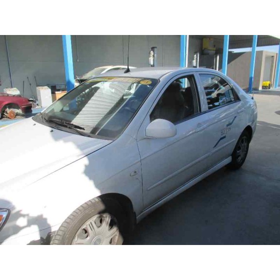 kia cerato del año 2005
