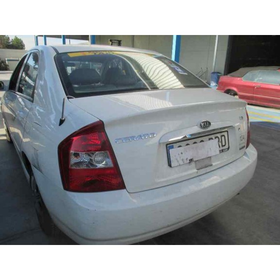 kia cerato del año 2005