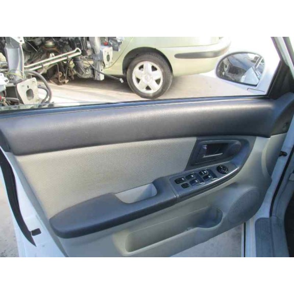 kia cerato del año 2005