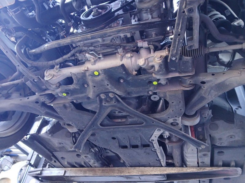 Recambio de puente delantero para lexus is iii (_e3_) 300h (ave30_) referencia OEM IAM   