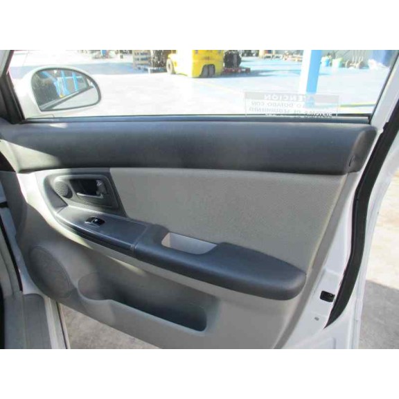 kia cerato del año 2005