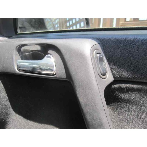 opel astra g berlina del año 2002