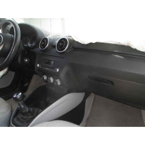 audi a1 sportback (8xa) del año 2011