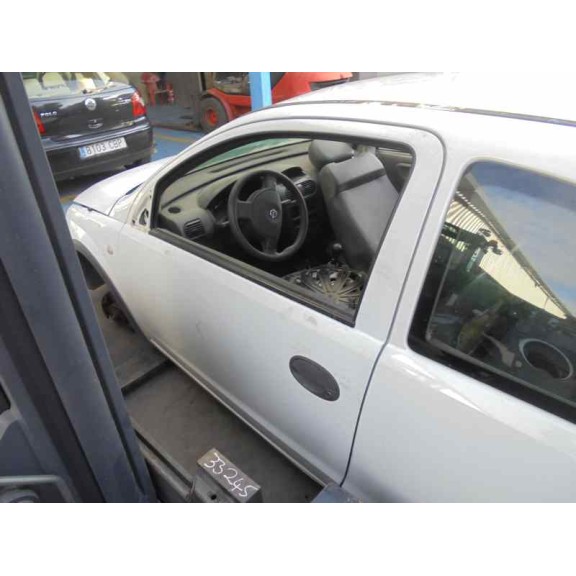 opel corsa c del año 2002