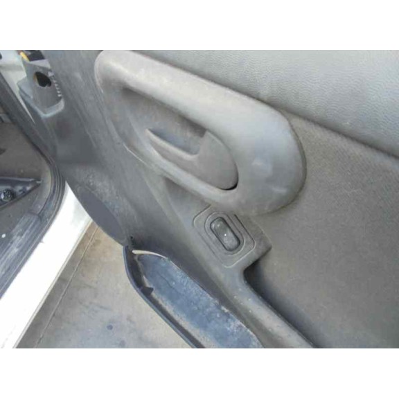 opel corsa c del año 2002