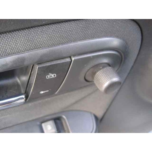 seat ibiza (6l1) del año 2005