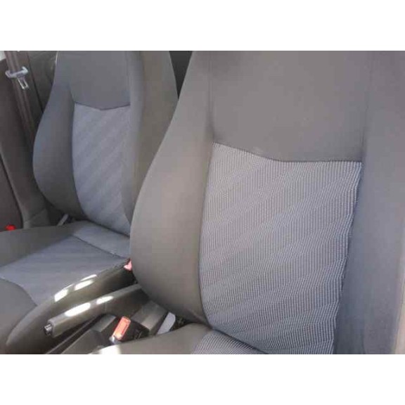 seat ibiza (6l1) del año 2005