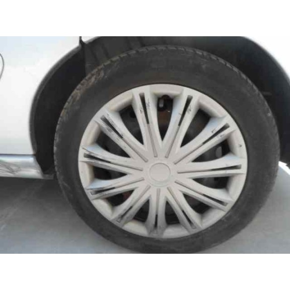 citroën xsara berlina del año 2001