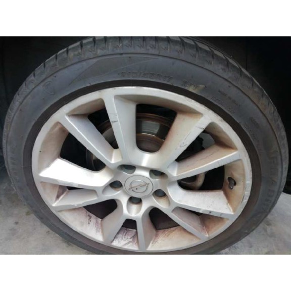 opel astra h berlina del año 2005