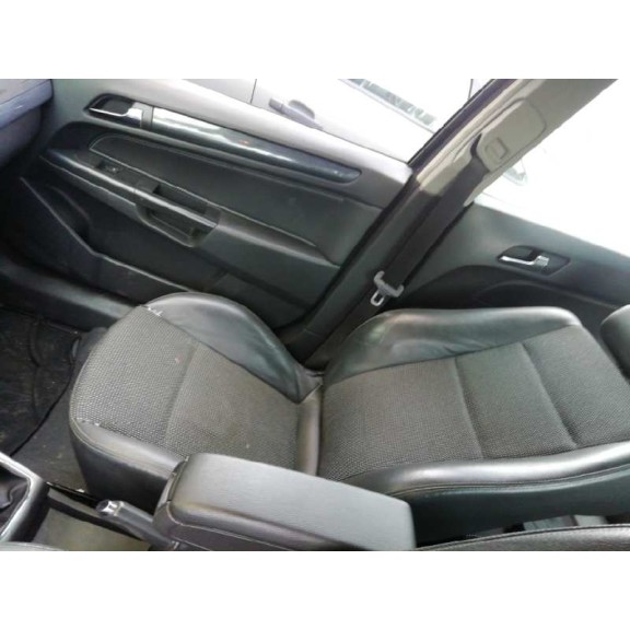 opel astra h berlina del año 2005