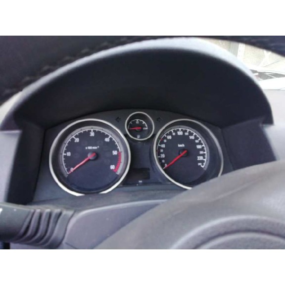 opel astra h berlina del año 2005