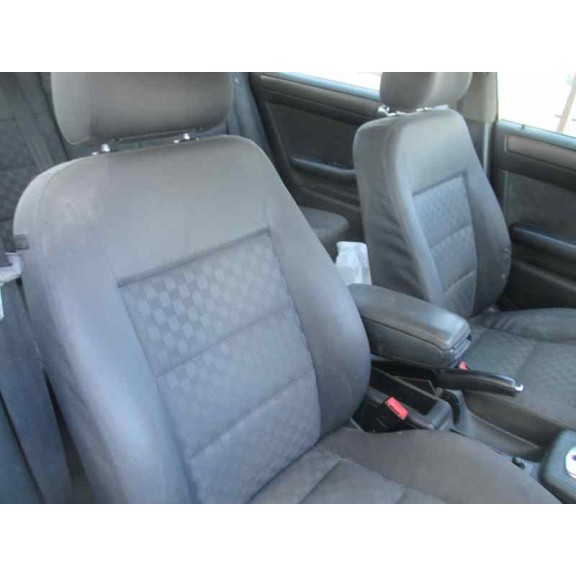 audi a6 berlina (4b2) del año 2000