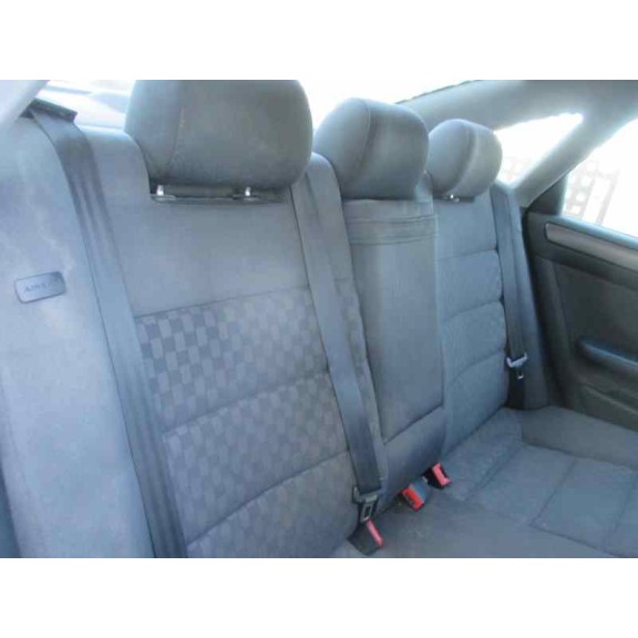 audi a6 berlina (4b2) del año 2000