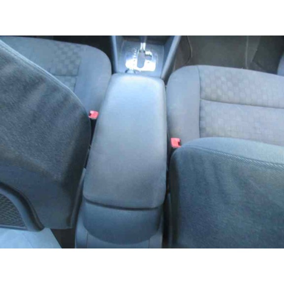 audi a6 berlina (4b2) del año 2000