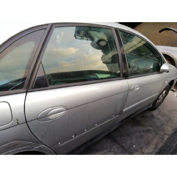 citroën c5 berlina del año 2004