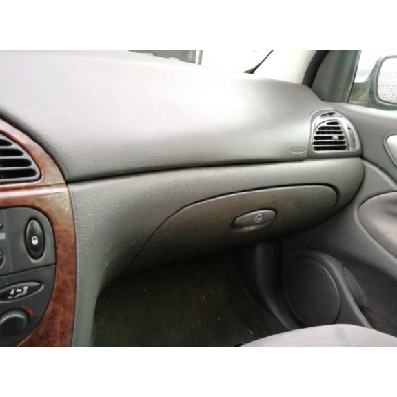 citroën c5 berlina del año 2004