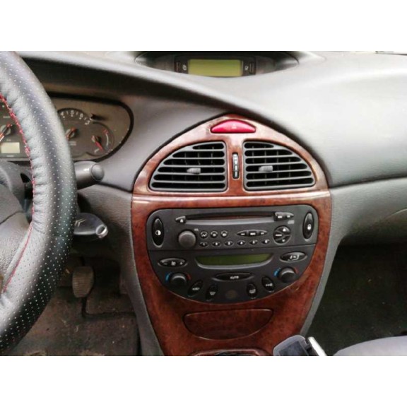 citroën c5 berlina del año 2004