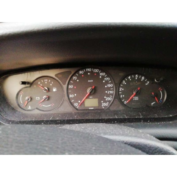 citroën c5 berlina del año 2004