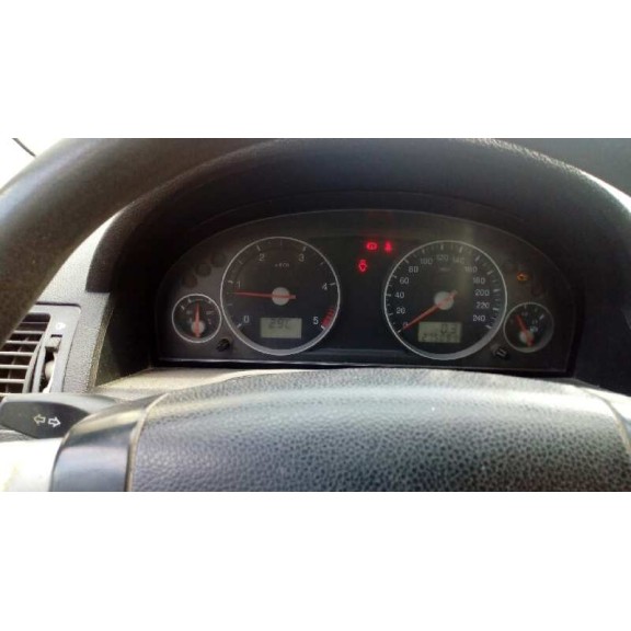 ford mondeo berlina (ge) del año 2001