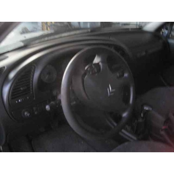 citroën xsara berlina del año 2001