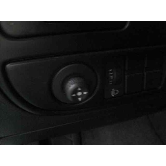 citroën xsara berlina del año 2001