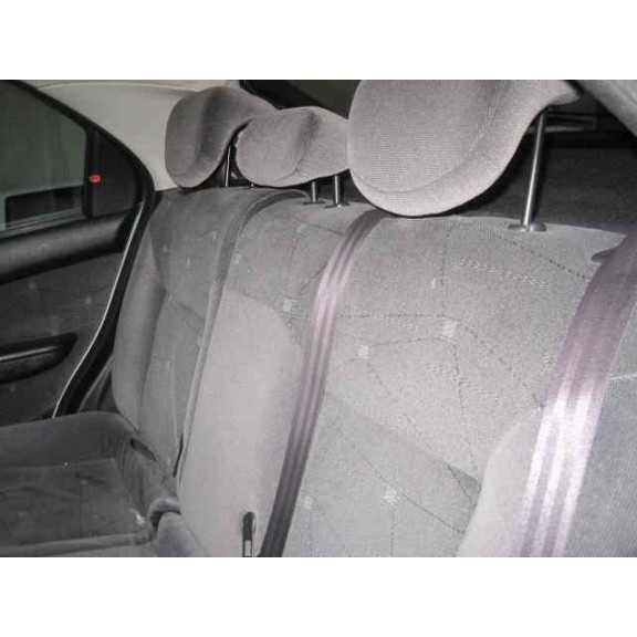 citroën xsara berlina del año 2001