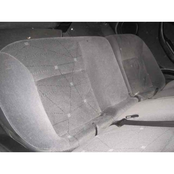 citroën xsara berlina del año 2001