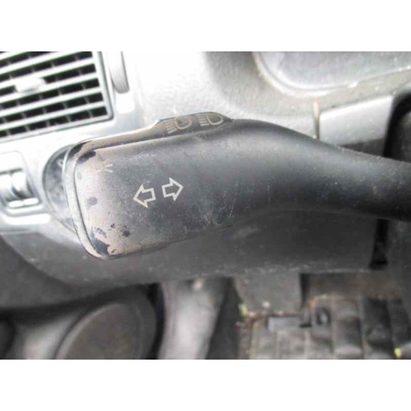 volkswagen golf iv berlina (1j1) del año 2003