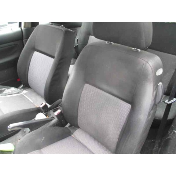 volkswagen golf iv berlina (1j1) del año 2003