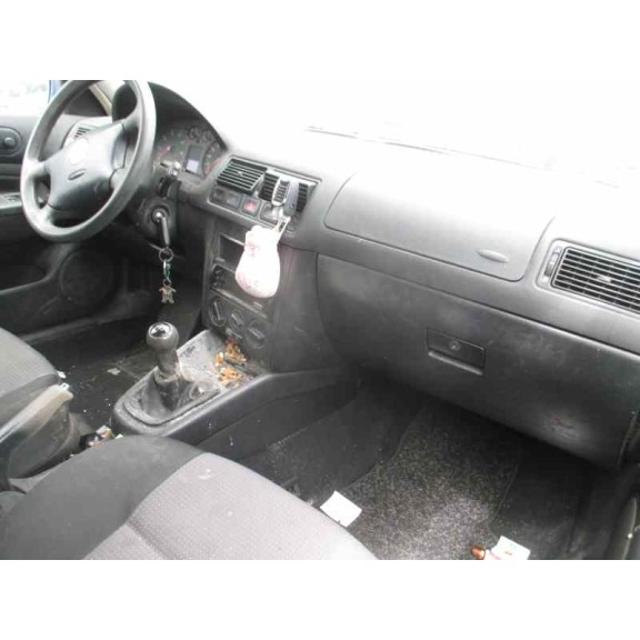 volkswagen golf iv berlina (1j1) del año 2003