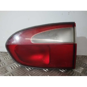 PILOTO TRASERO DERECHO INTERIOR PEQUEÑA RAJA POR DENTRO 