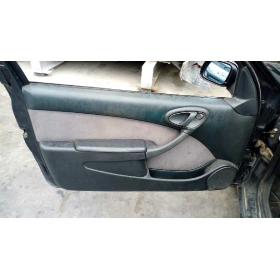 citroën xsara berlina del año 2004