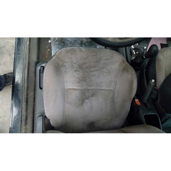 citroën xsara berlina del año 2004