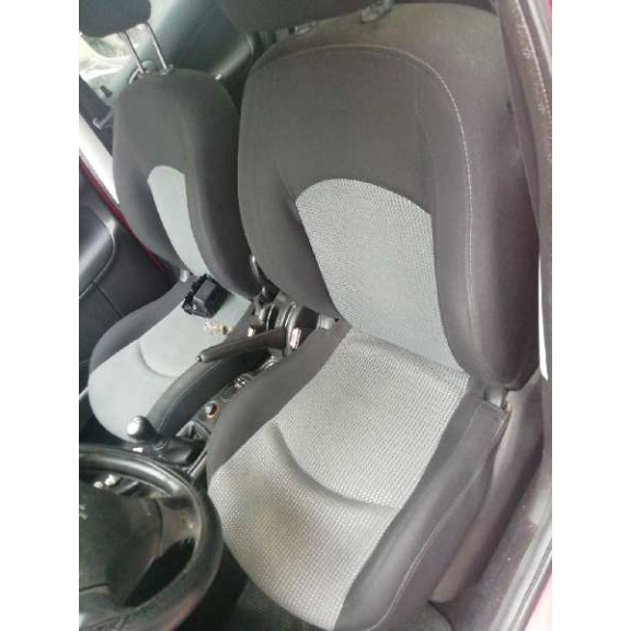 peugeot 206 berlina del año 2005