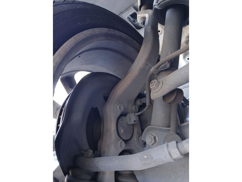 Recambio de mangueta delantera derecha para lexus is iii (_e3_) 300h (ave30_) referencia OEM IAM   