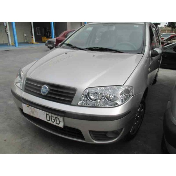 fiat punto berlina (188) del año 2005