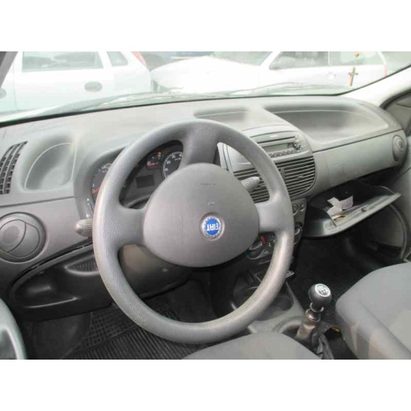 fiat punto berlina (188) del año 2005