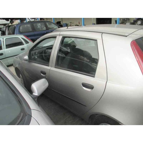 fiat punto berlina (188) del año 2005